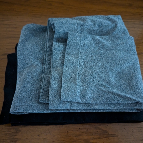 Leggings s/m pair of grey an black spandex - Picture 1 of 6